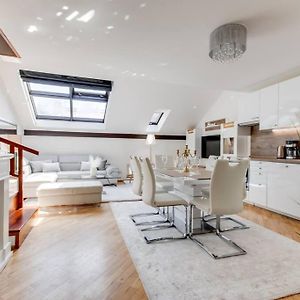 Deluxe Appartement met Twee Slaapkamers