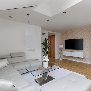 Deluxe Appartement met Twee Slaapkamers